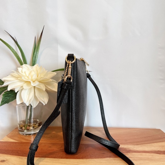 ❌SOLD❌NWT Coach Kitt Messenger Crossbody - Picture 5 of 10